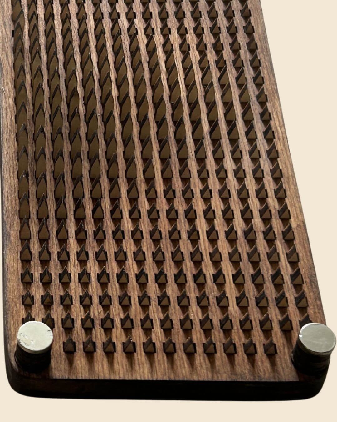 ერგონომიული დაფის დამაგრება ბალანსის ბაზაზე - მოდულური სისტემა.